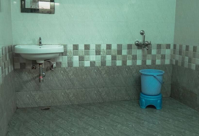 اتاق لوکس, Classic Inn Near Railway Station Jaipur