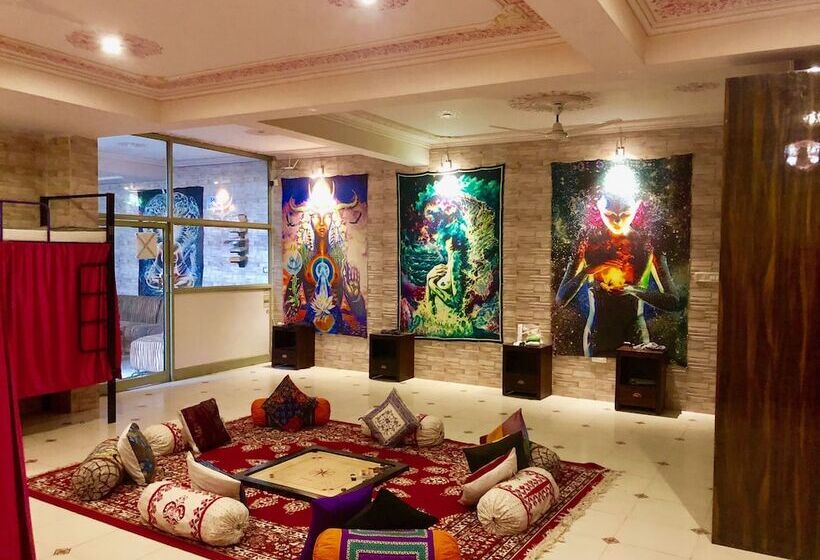 تختخواب در اتاق مشترک, Classic Inn Near Railway Station Jaipur