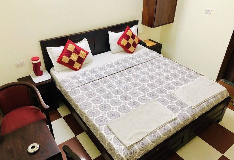 اتاق لوکس, Classic Inn Near Railway Station Jaipur