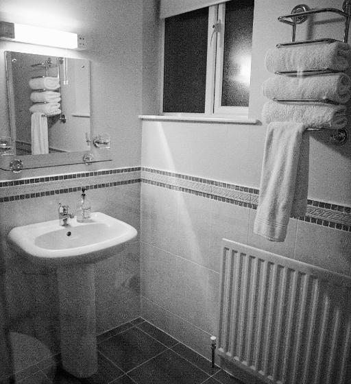 اتاق استاندارد, The Derg Arms B&b