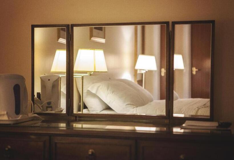 اتاق استاندارد, The Derg Arms B&b
