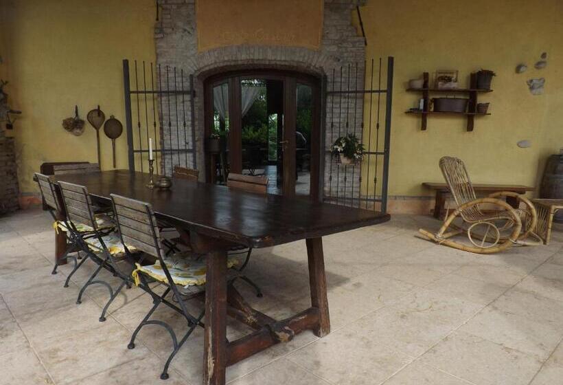 اتاق استاندارد, B&b Ai Tre Confini