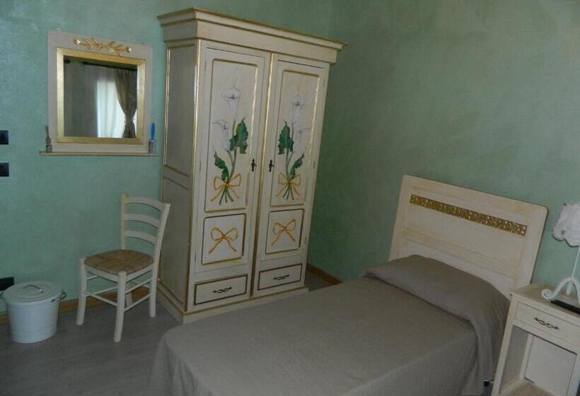 اتاق لوکس, Affittacamere Ai Fiori