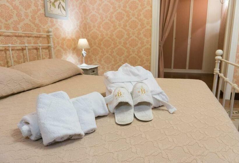 اتاق لوکس با تخت بزرگ, Palazzo Bella
