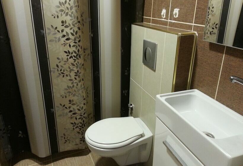 اتاق استاندارد با چشم‌انداز شهر, Bulvar Hostel