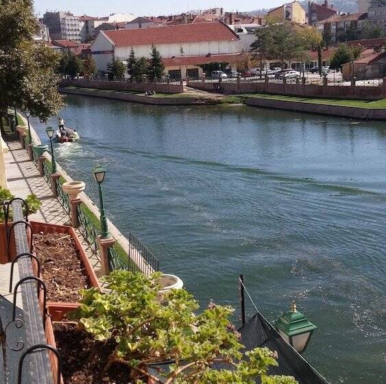 اتاق استاندارد چهار تخته, Bulvar Hostel