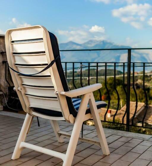 اتاق استاندارد یک نفره, Albergo Ristorante Il Ciclope