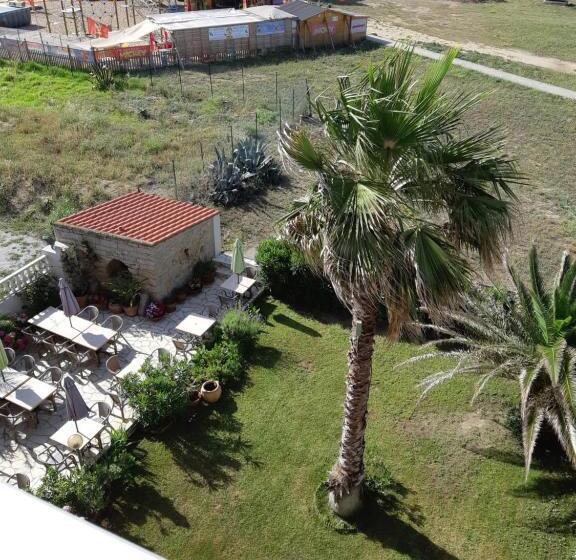 Triple Room Sea View, Hôtel Beach