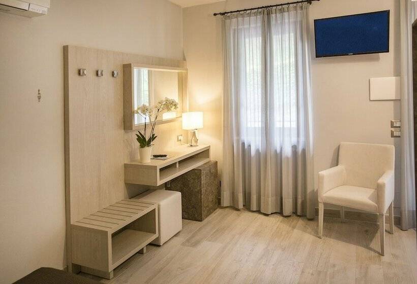 اتاق استاندارد با تراس, Livia