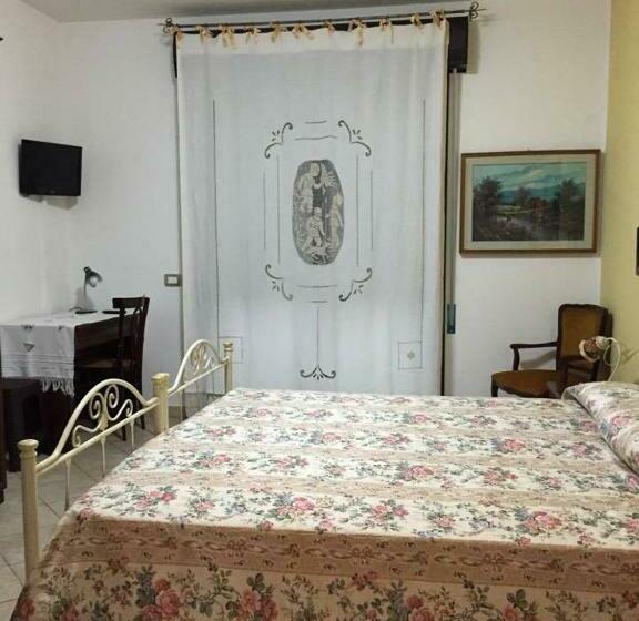 اتاق لوکس با بالکن, B&b Ciritorno
