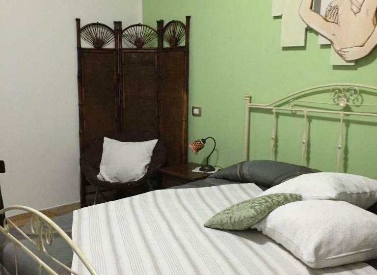اتاق لوکس با بالکن, B&b Ciritorno