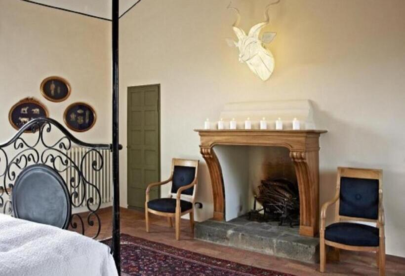 سوئیت با بالکن, Corte Della Maesta Antica Residenza