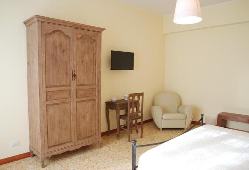 اتاق استاندارد, La Cannella