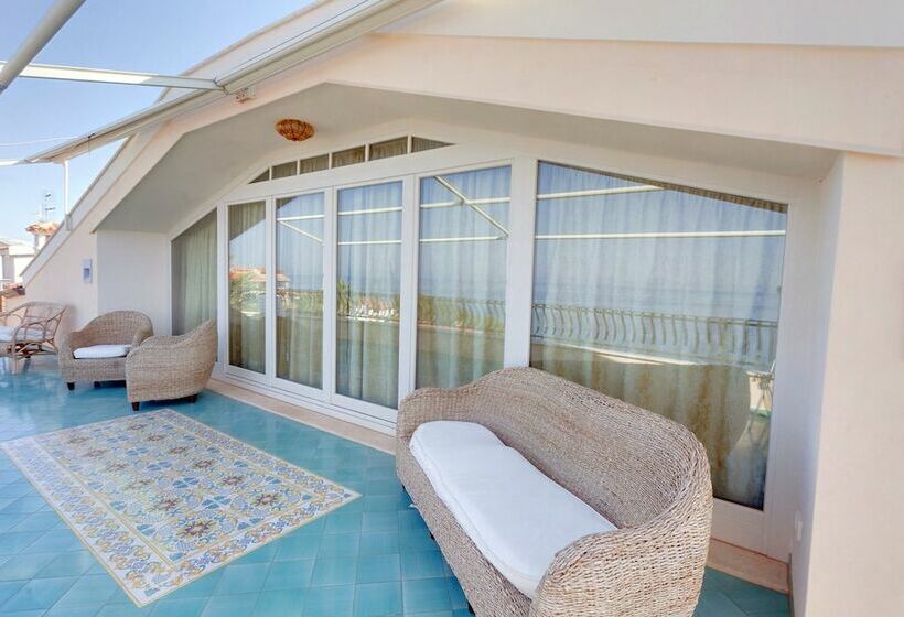 Deluxe Suite Sea View, La Suite Del Faro