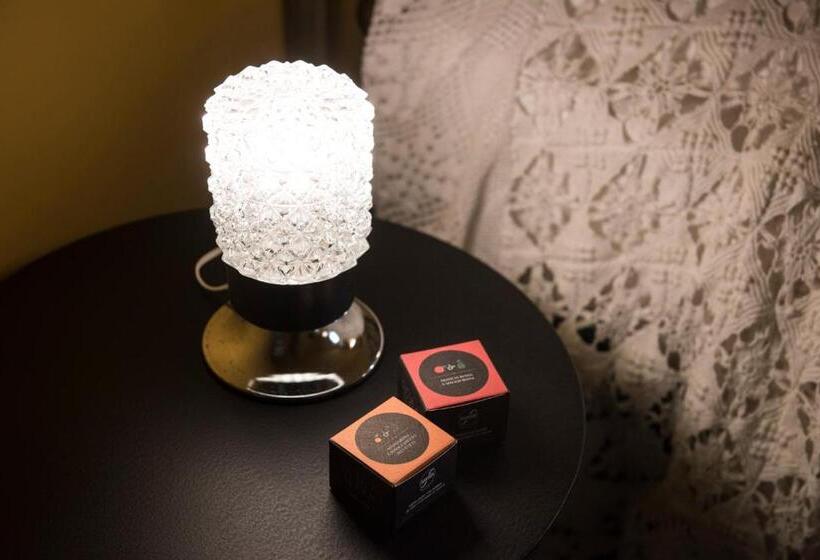 اتاق لوکس با بالکن, Le Stanze Del Cioccolato