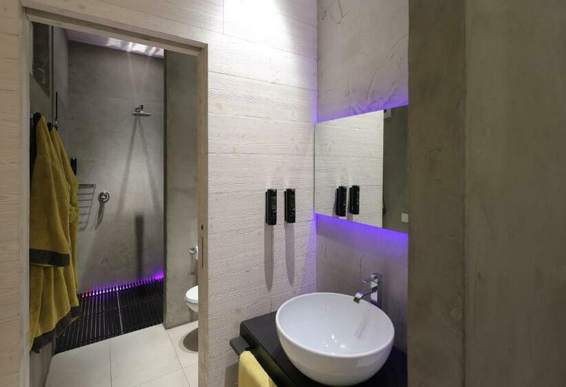 اتاق استاندارد, Tonnoconte Relais & Restaurant