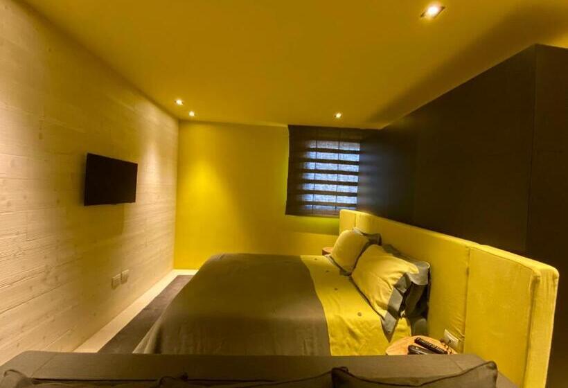 اتاق استاندارد با بالکن, Tonnoconte Relais & Restaurant