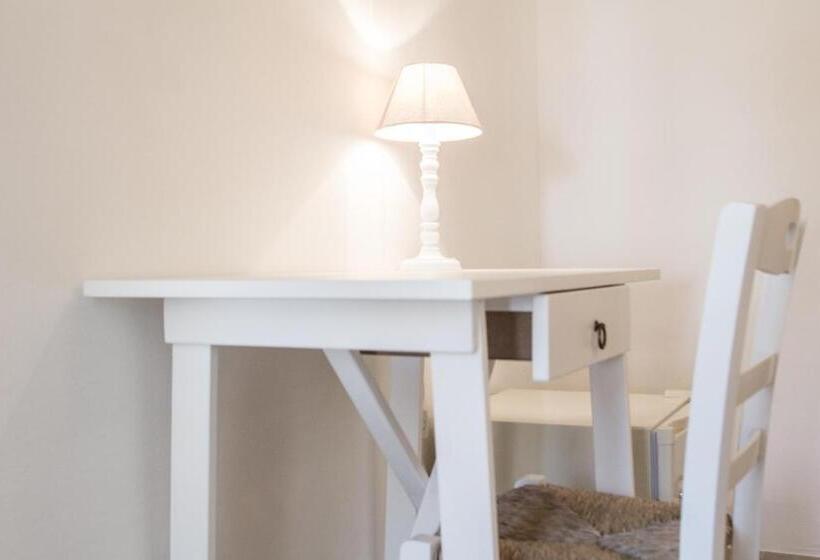 اتاق لوکس چهار تخته, Bed & Breakfast Amati