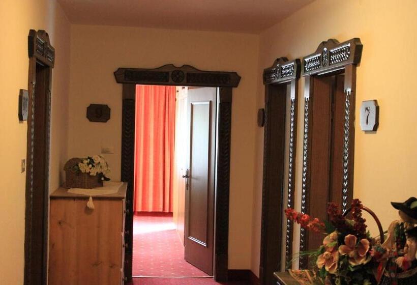 اتاق عادی, Albergo Alisander