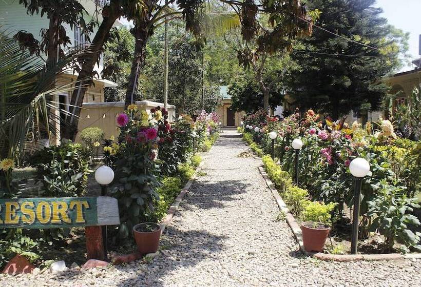 اتاق لوکس, Gorkha Hamlet Resort