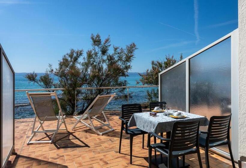 Triple Room Sea View, Roc