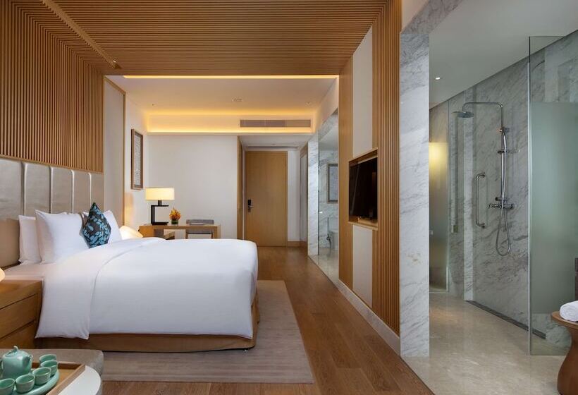اتاق لوکس با چشم‌انداز باغ, Thousand Cranes Sanya Yazhou Bay Int L Exchange Centre