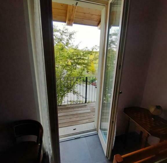 اتاق استاندارد, Rosatea B&b
