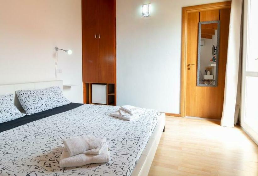 标准间带游泳池, Spapparra B&b
