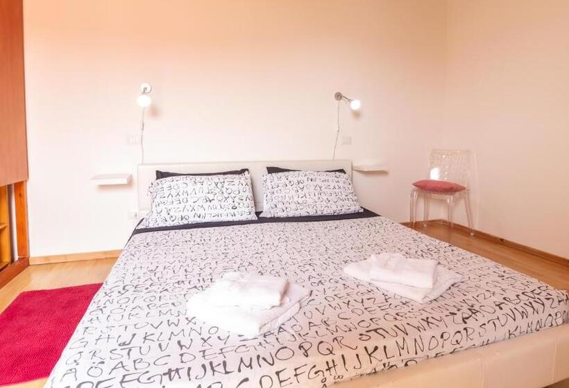 标准间带游泳池, Spapparra B&b