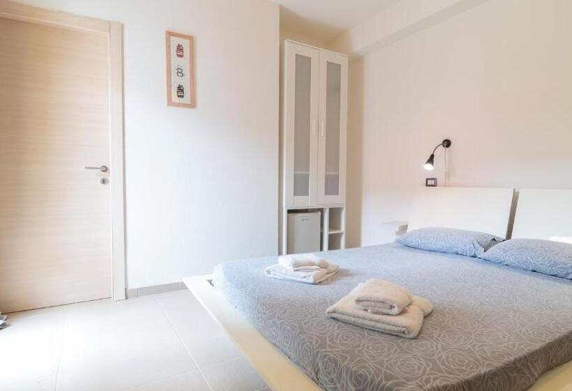 标准间带游泳池, Spapparra B&b