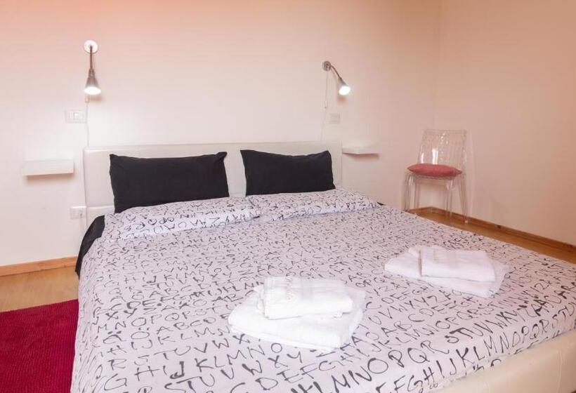 标准间带游泳池, Spapparra B&b