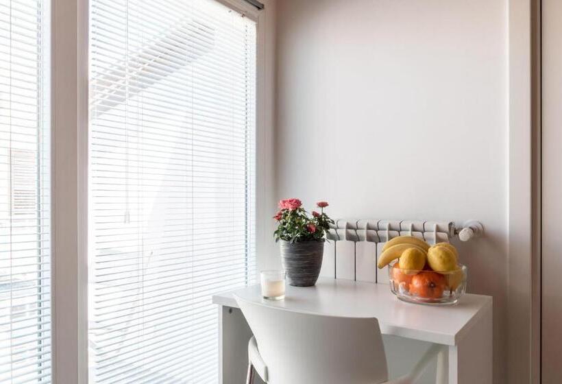 اتاق استاندارد, B&b Bianco E Blu