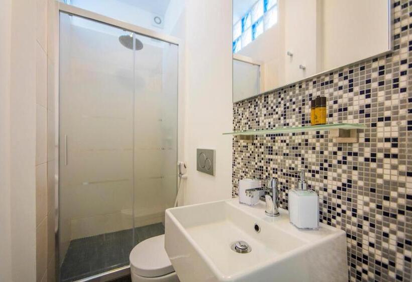 اتاق استاندارد, B&b Bianco E Blu