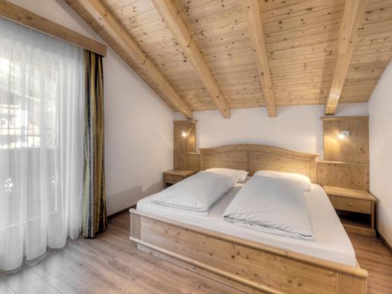 اتاق استاندارد سه نفره, B&b Bracun