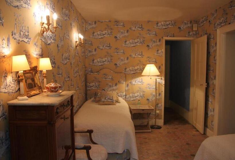 سوئیت 2 خوابه, Château De Brissac