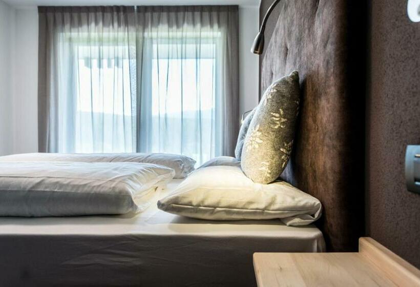 آپارتمان 1 خوابه با چشم‌انداز باغ, Chalet Kristall   Dolomites Garden Chalet