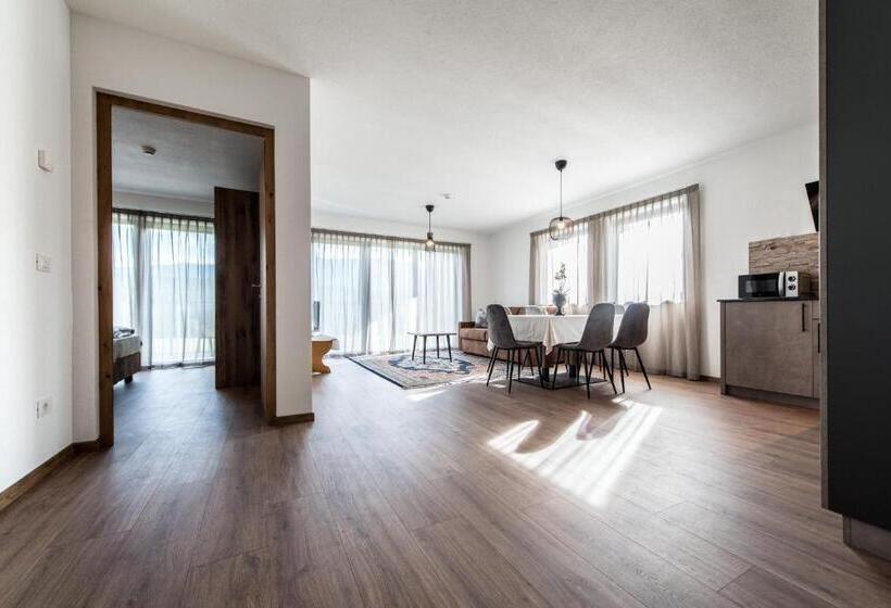 آپارتمان 1 خوابه با چشم‌انداز, Chalet Kristall   Dolomites Garden Chalet
