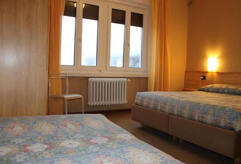اتاق ساده سه‌ نفره, Milano