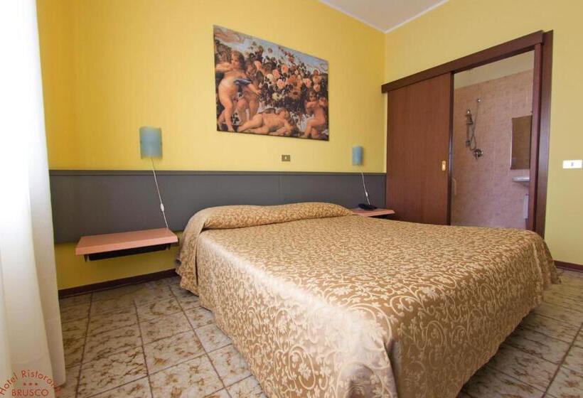 اتاق استاندارد با تخت بزرگ برای معلولان, Ristorante Brusco