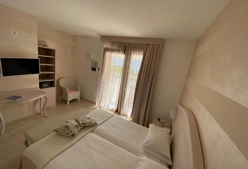 اتاق استاندارد با تراس, Riviera Panoramic Green Resort