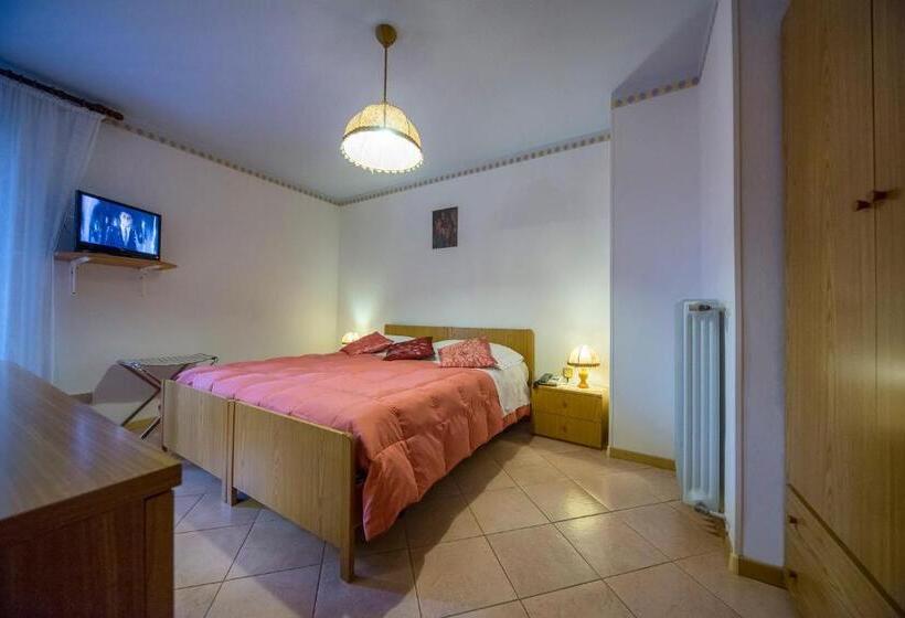 Classic room with balcony, Trentino