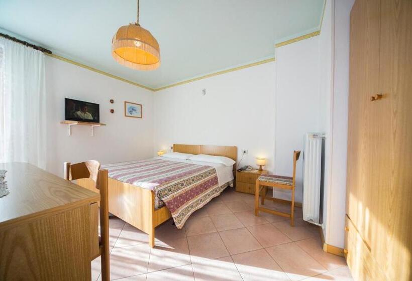 Classic room with balcony, Trentino