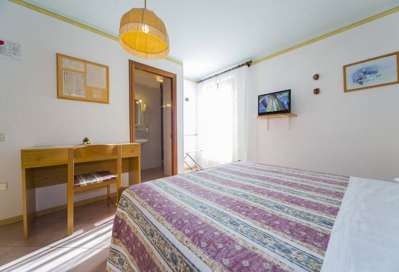Classic room with balcony, Trentino