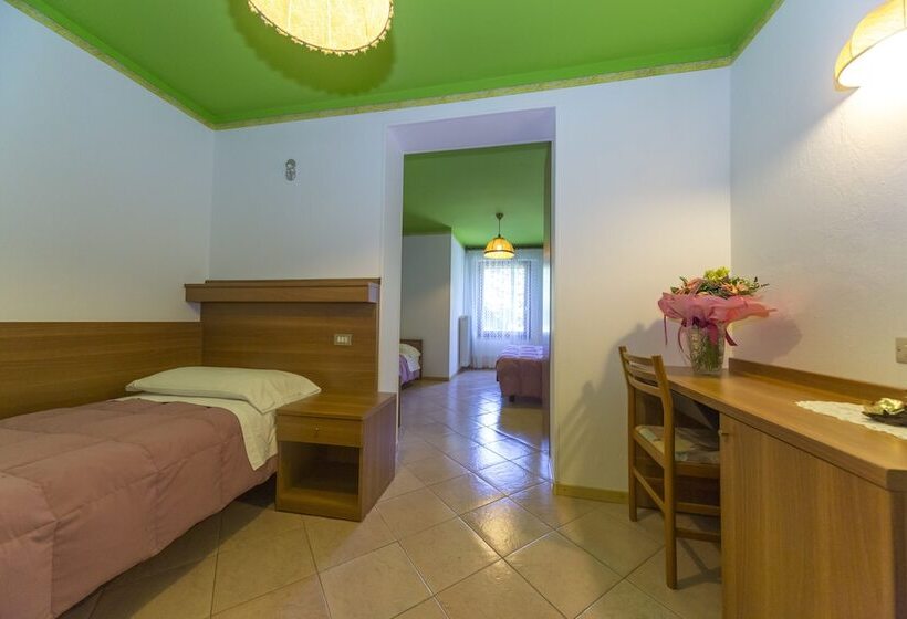 اتاق کلاسیک چهارنفره, Trentino