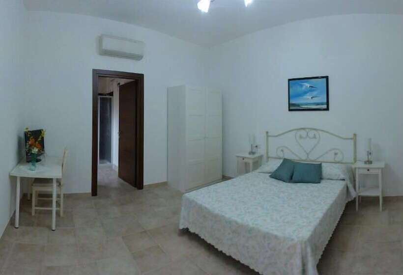 اتاق استاندارد چهار تخته, Ape Rossa