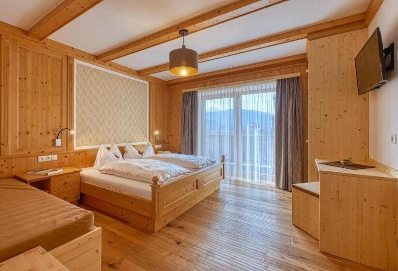 اتاق استاندارد با بالکن, Garni Appartments Helvetia