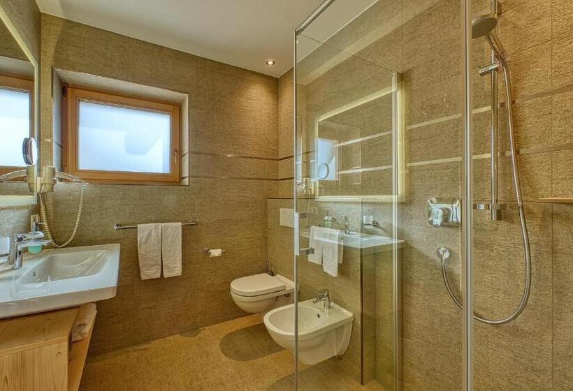 اتاق استاندارد با بالکن, Garni Appartments Helvetia