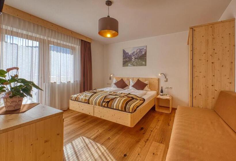 اتاق استاندارد با بالکن, Garni Appartments Helvetia