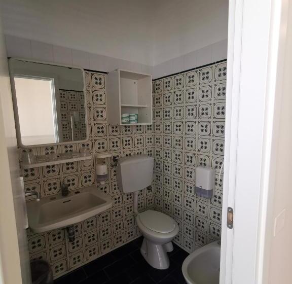 Triple Room Sea View, Milani