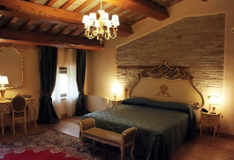 سوییت خانوادگی, Villa Rinalducci